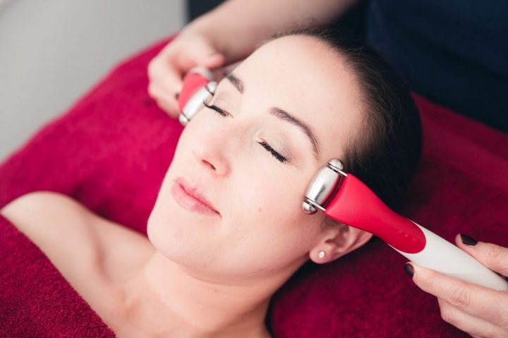 Salon-4 Salon-4